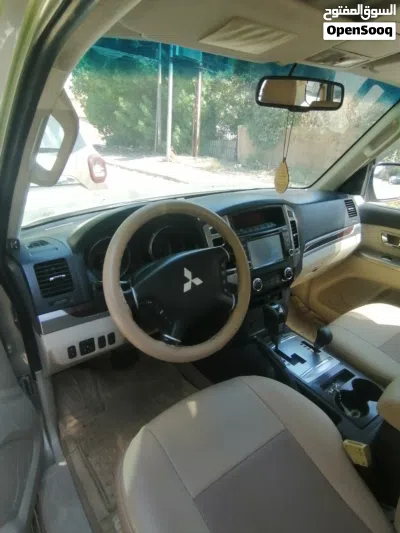 Mitsubishi Pajero GLS 3