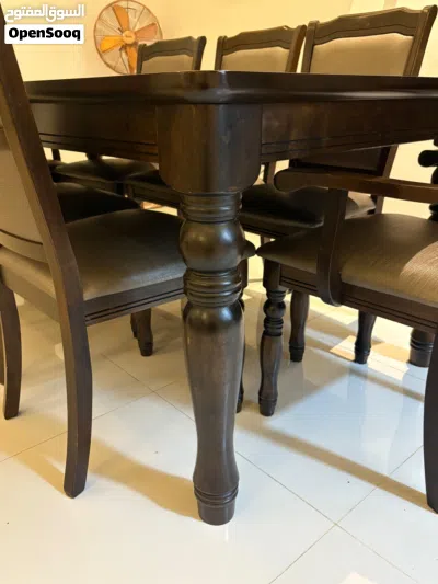8 seater dining table 3