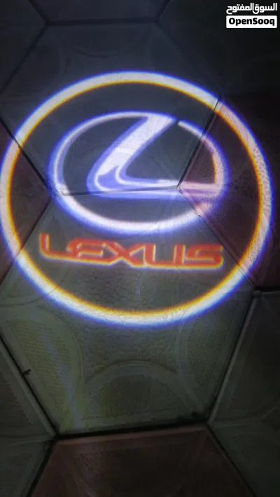 شعار LED عند فتح الأبواب 2