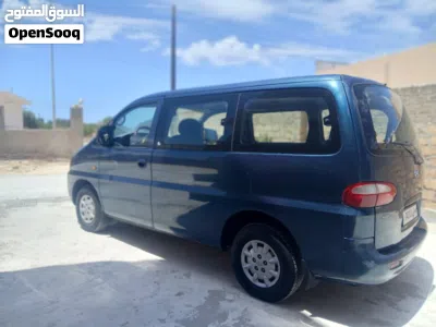 Hyundai H1 GLS 2