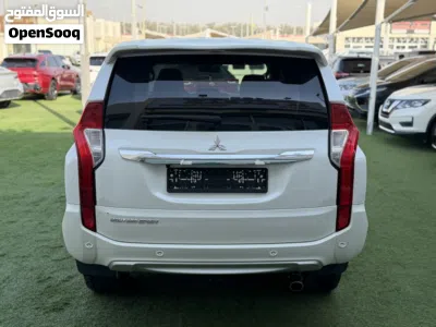 Mitsubishi Montero Sport GLS 4
