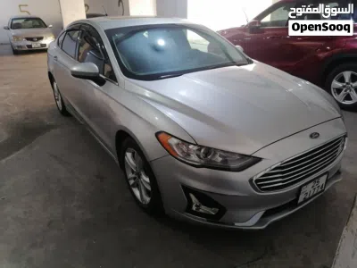 Ford Fusion SE 3