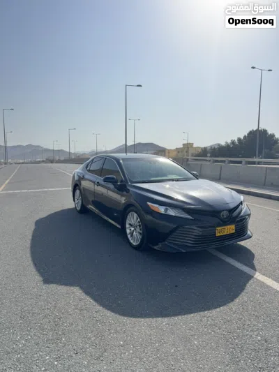 تويوتا كامري XLE 4
