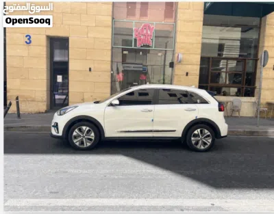 كيا نيرو EX Touring 3