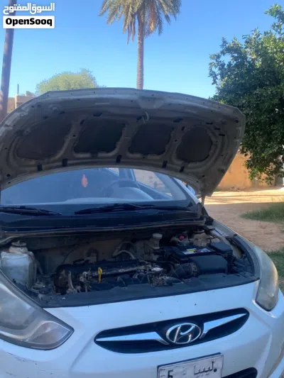 Hyundai Accent GLS 4