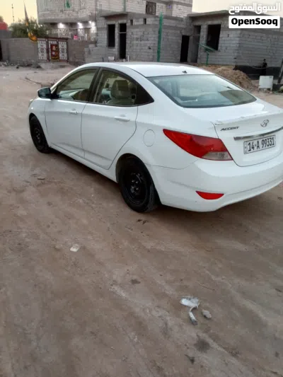 هیۆندای ئاکسێنت GL 2