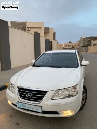 Hyundai Sonata Standard 4