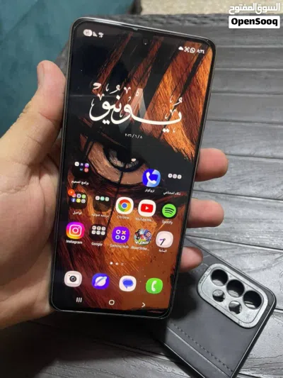 سامسونج جالاكسي بحالة الوكالة معاه جميع ملحقاتو ول كرتونة 3