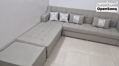 طقم كنب كامل مثل الواضح في الصورة مع مستلزماته 3