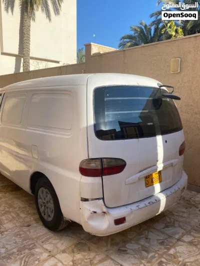 هيونداي H1 Standard 3