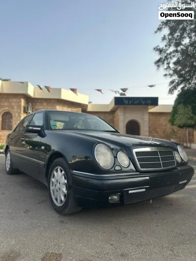Mercedes Benz E-Class E 320 3