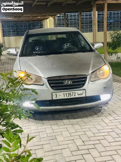 Hyundai Avante SE 2