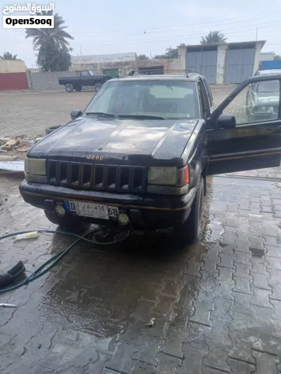 Jeep Grand Cherokee Laredo A 4