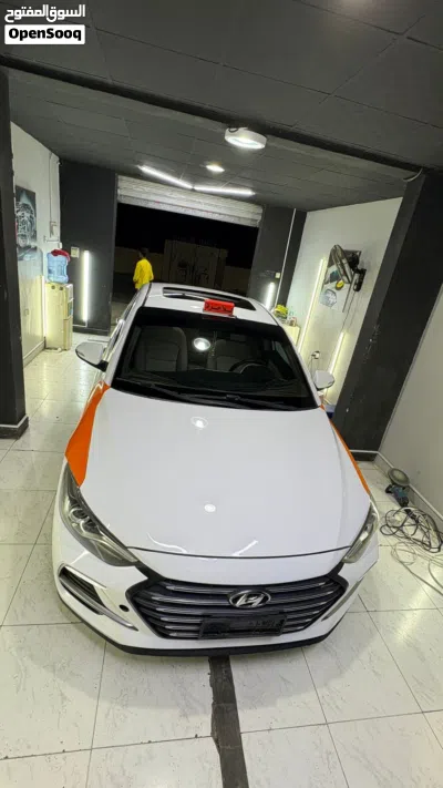 Hyundai Elantra GL 3