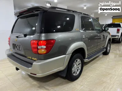 Toyota Sequoia SR 5 4