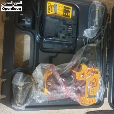 dewalt and black and decker tools 4
