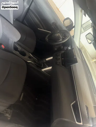 Toyota Corolla Cross Standard 4