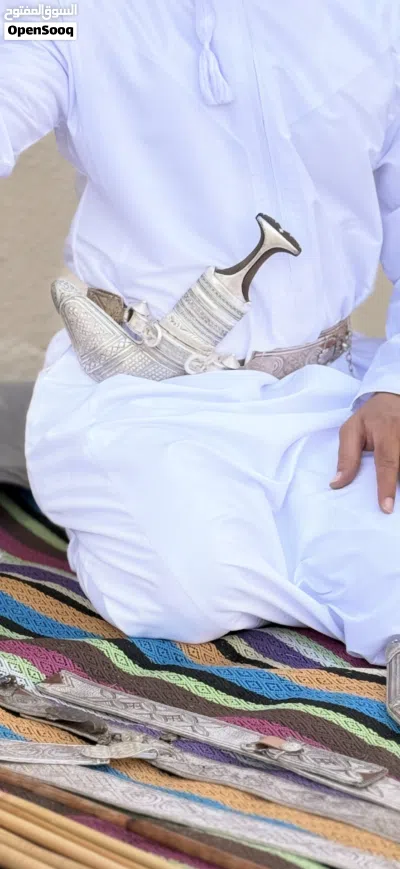 خناجر للبيع تواصل على رقم الوتساب وتابع الحاله بشكل دايم 2