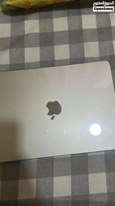 MacBook Air M3 3