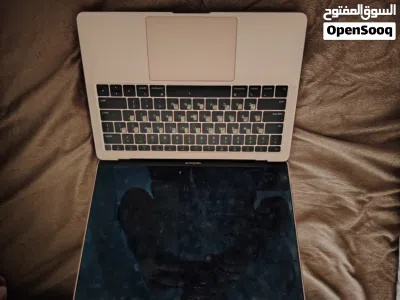 Apple Macbook air ماك بوك اير سعة512 لون ذهبي 3