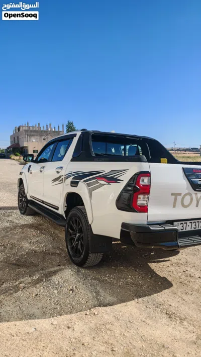 Toyota Hilux GR Sport 3