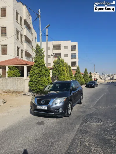 Nissan Pathfinder SL 2