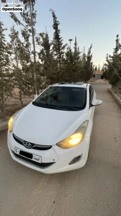 Hyundai Elantra GL 3