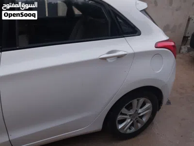 هيونداي i30 GL 4