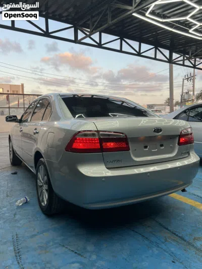 Kia Lotze 3