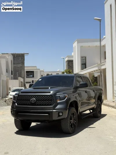 Toyota Tundra SR5 3