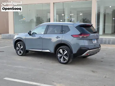 Nissan Rogue Platinum 3