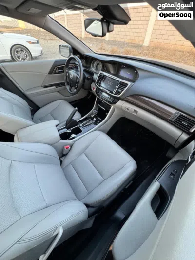 Honda Accord Touring 2
