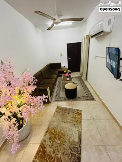 شقه غرفه وصاله ومطبخ وحمام مفروش بالكامل بالخوير خلف مستشفى بدر السما .. Apartment for rent: one be 3