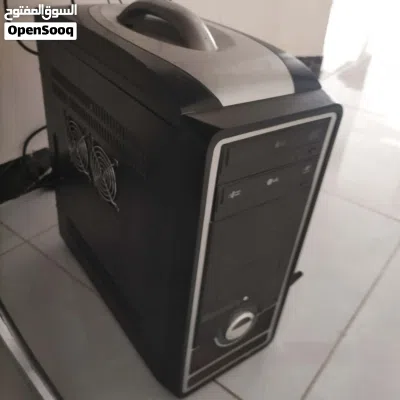 pc كرت 580 والموصفات موجودة بصور جديد ما ملعوب بيي ابد مكأني بابل نادر ثالثة ويوجد توصيل 2