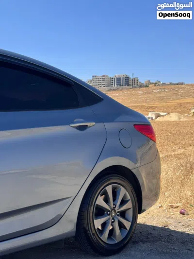 Hyundai Accent Standard 2