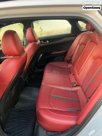 Kia K5 GT 4