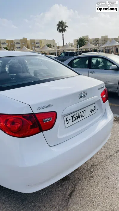Hyundai Avante SE 4