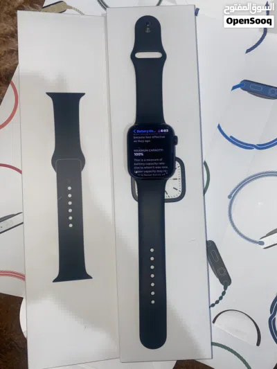 Apple Watch Series 7 45mm Good as new 4