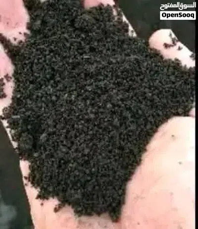 سماد دودة الأرض (الـ Vermicompost) هو سماد عضوي غني بالمواد المغذية عرض كل 100دودده في 10د 4