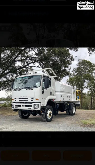 قلاب وشحنها اسيزو جامبو 4×4 دبل حجم المكينيه 260 تربو شبه زيرو ممشهى 6.000كيلو فقط زيرو قلاب وشحنها 4