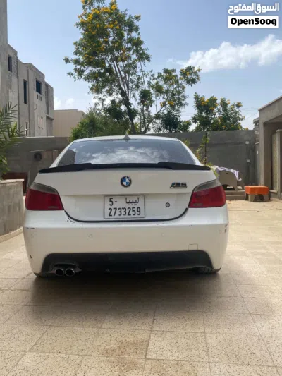 بي ام دبليو الفئة 5 525 4