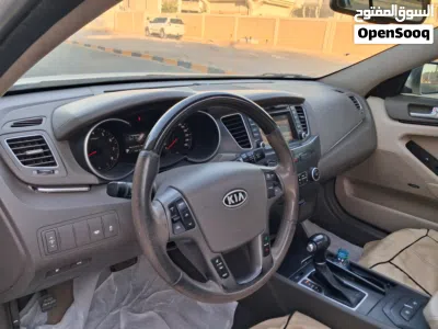كيا كادينزا Premium 3