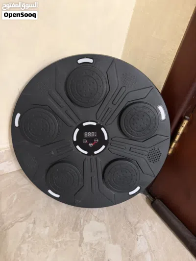 ستاند ولعبة ملاكما بحالة جيدة 2