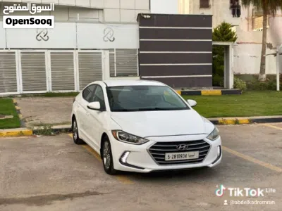 Hyundai Elantra GLS 4
