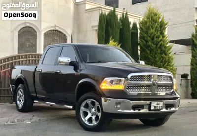 دودج رام Laramie 4
