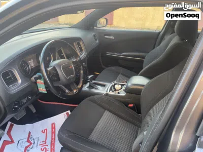 Dodge Charger SXT 4