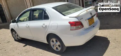Toyota Yaris Basic 3