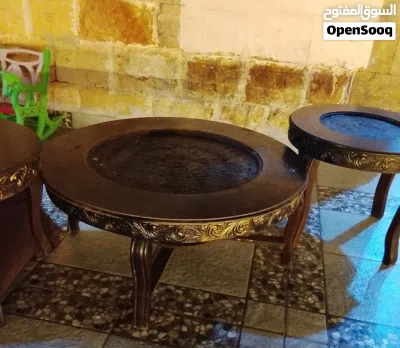 طقم طربيزات أنتيكا أرابيسك بحاله جيده 3 قطع بحاله جيده للبيع بسعر مغري 3