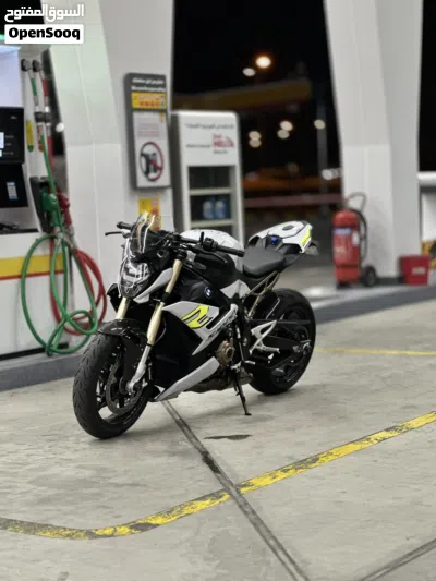 بي إم دبليو S 1000 RR 2