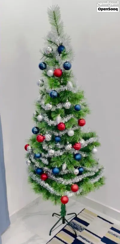 Artificial Tree with 45 Decorative Items شجرة اصطناعية لتزيين المكتب او البيت 4